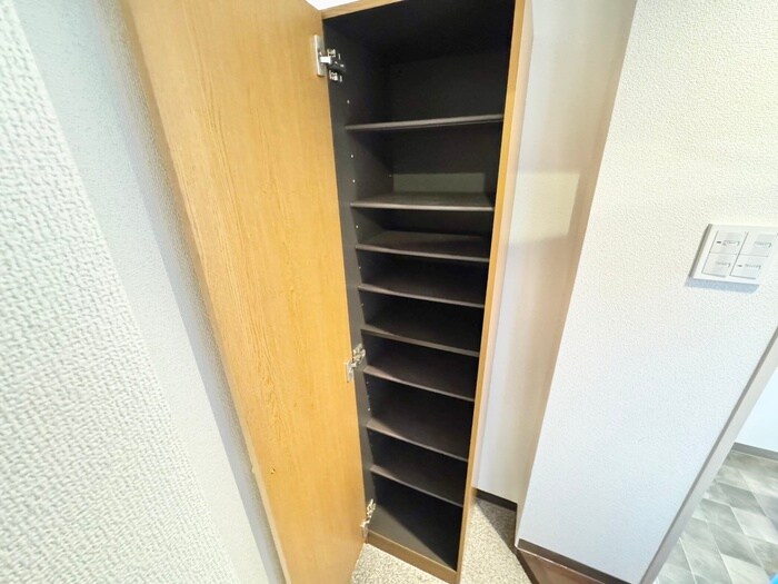 靴箱 ウィング瓦町