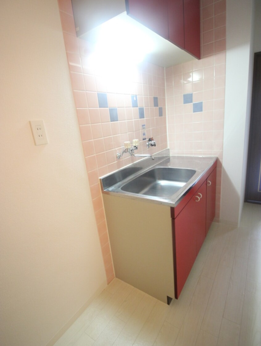 キッチン ルミエ－ル西長堀