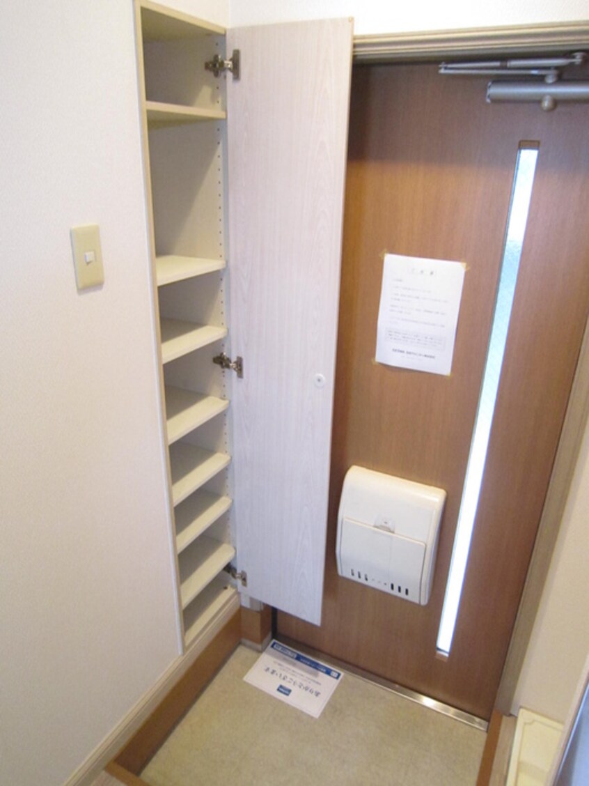 玄関 エレガンタナカⅡ
