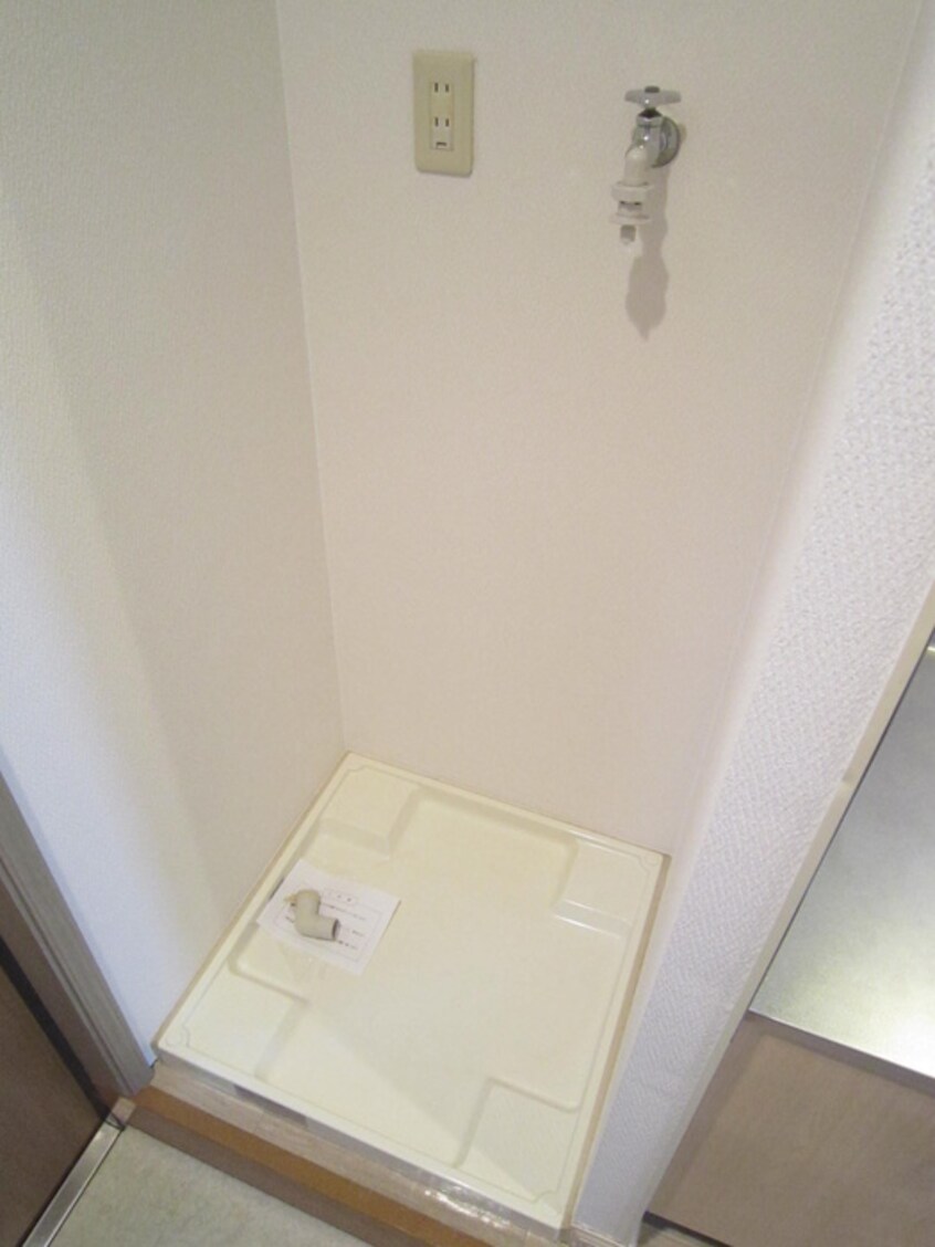 洗濯機置場 エレガンタナカⅡ