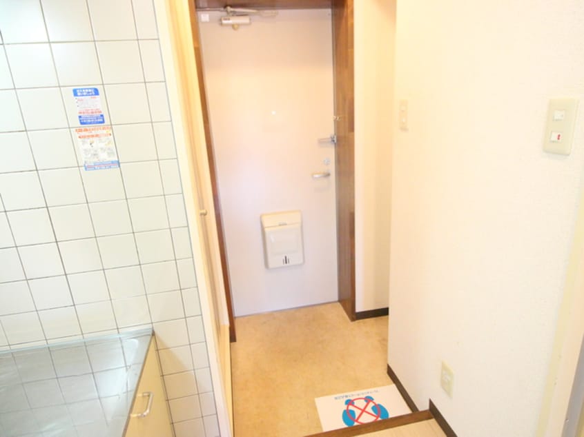 玄関 ル－チェⅡ番館