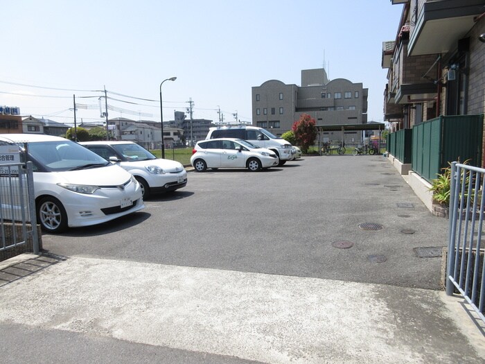 駐車場 グリ－ンコ－ト萩天