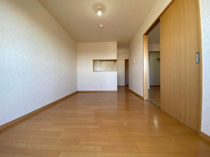 居室 カムリガ－デン