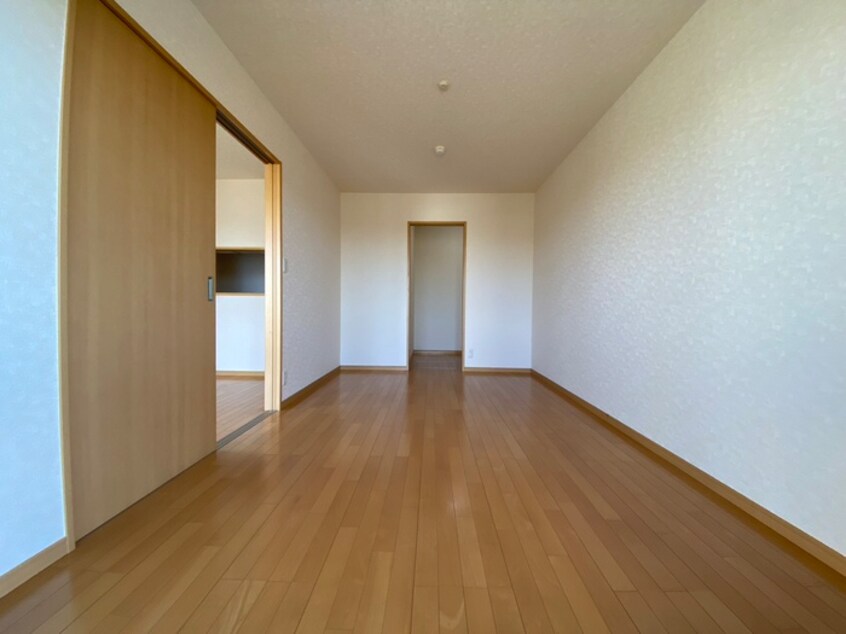 居室 カムリガ－デン