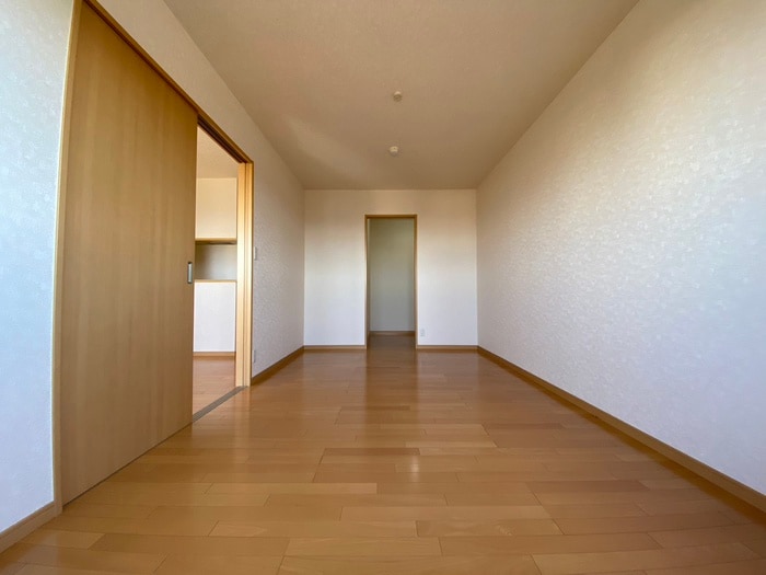 居室 カムリガ－デン