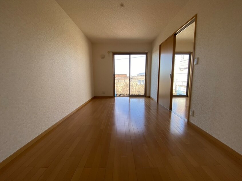 居室 カムリガ－デン