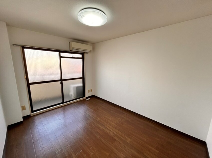 居室 上中マンション美園
