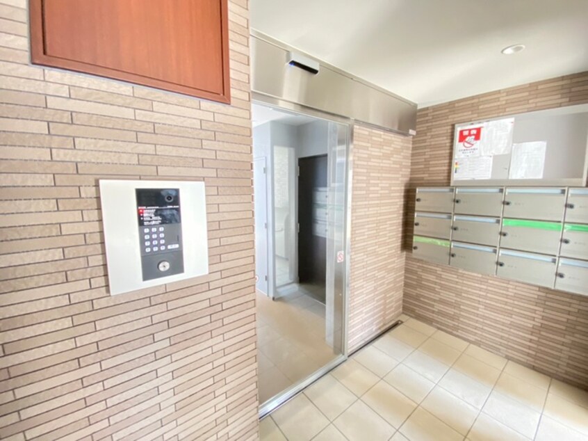 エントランス部分 Solare西京極