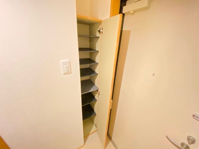 靴箱 Solare西京極