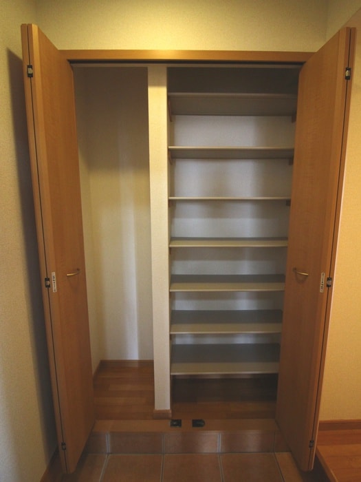 靴箱 サニ－レジデンス吉野