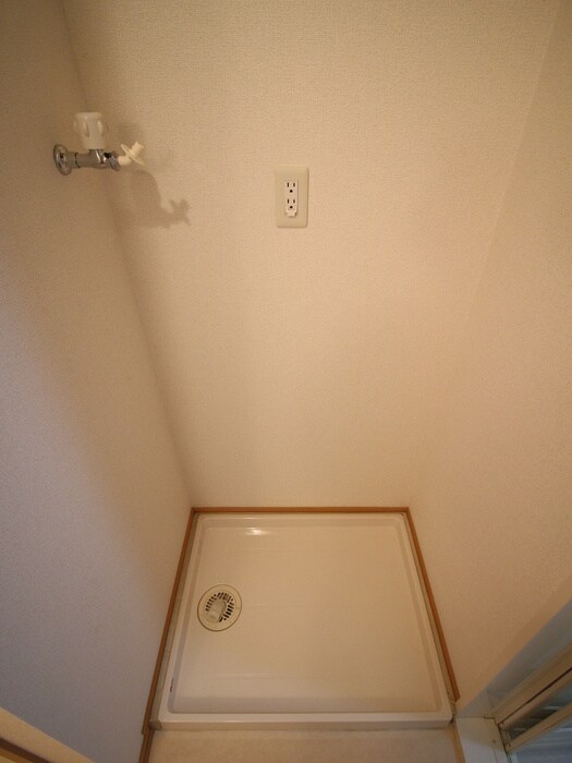 洗濯機置場 サニ－レジデンス吉野