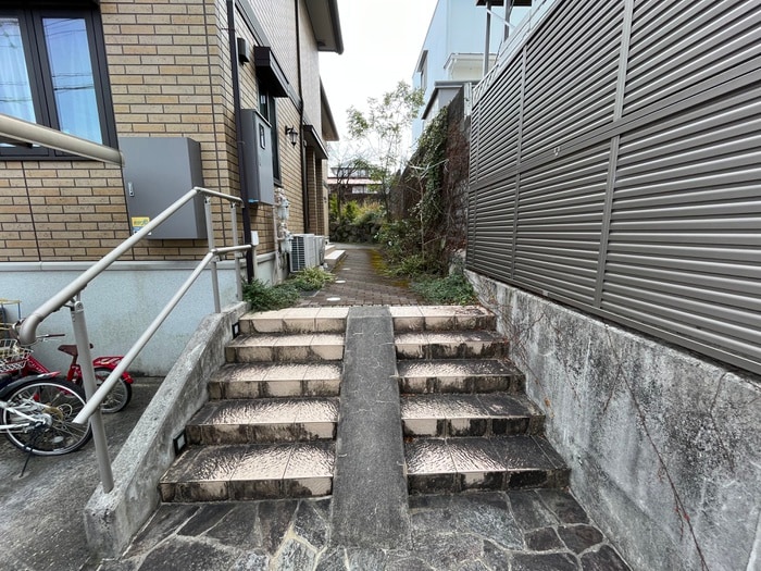 エントランス部分 ドエル寿楽荘