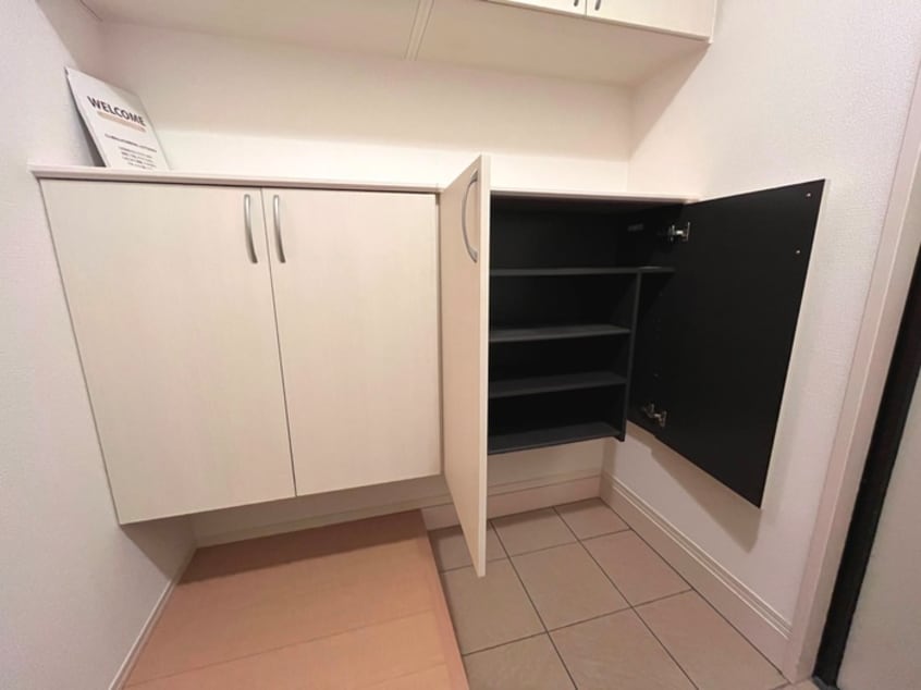 靴箱 ドエル寿楽荘