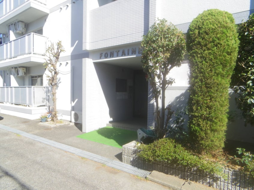 エントランス部分 フォンティーヌ