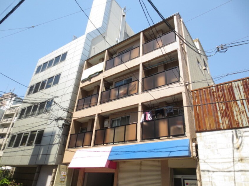 外観写真 新大淀ビル