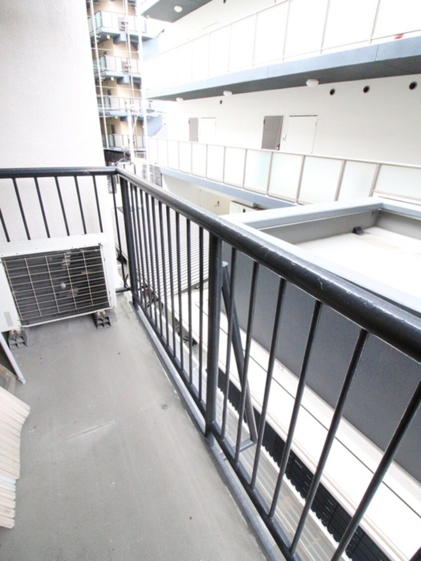 ベランダ・バルコニー 新大淀ビル