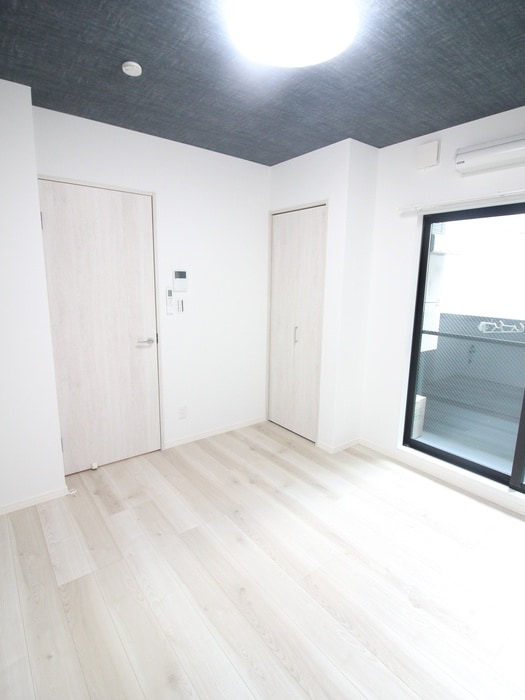 居室 CRASTINE新森2丁目