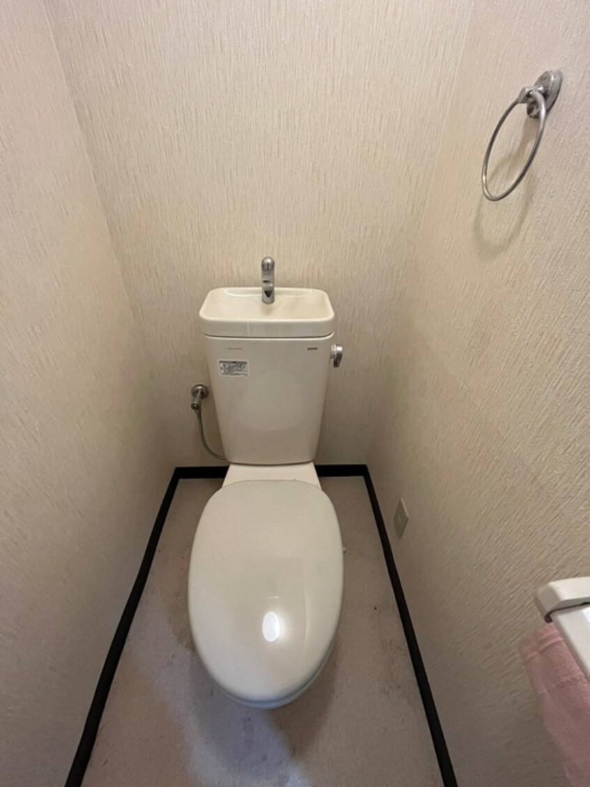 トイレ メゾン高井田