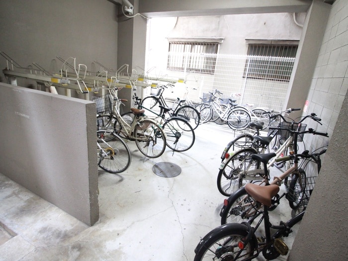 駐輪場 エステムコート梅田北(1005)