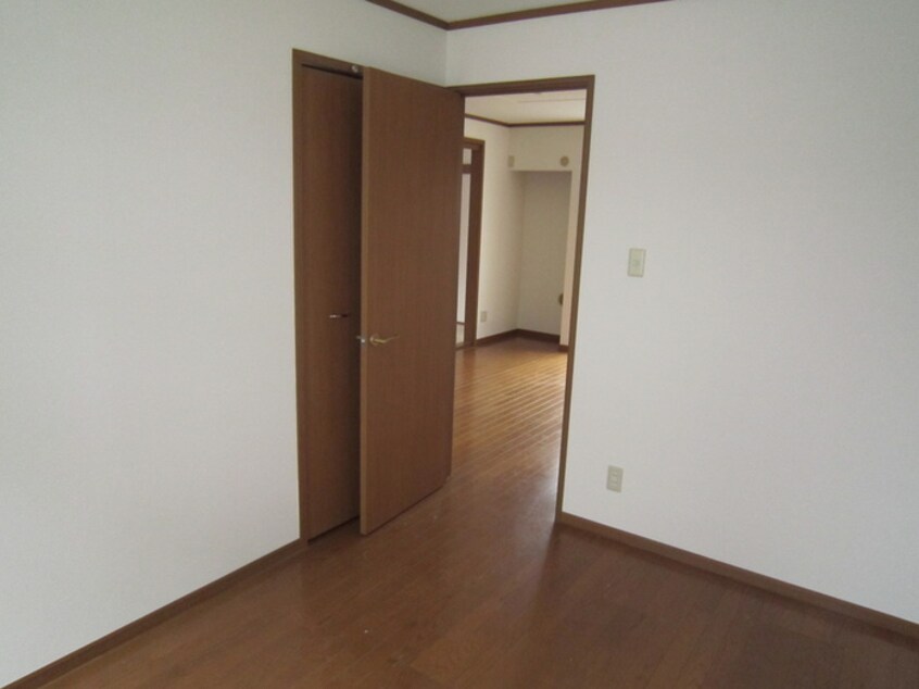 居室 ペニ－レ－ン茨木