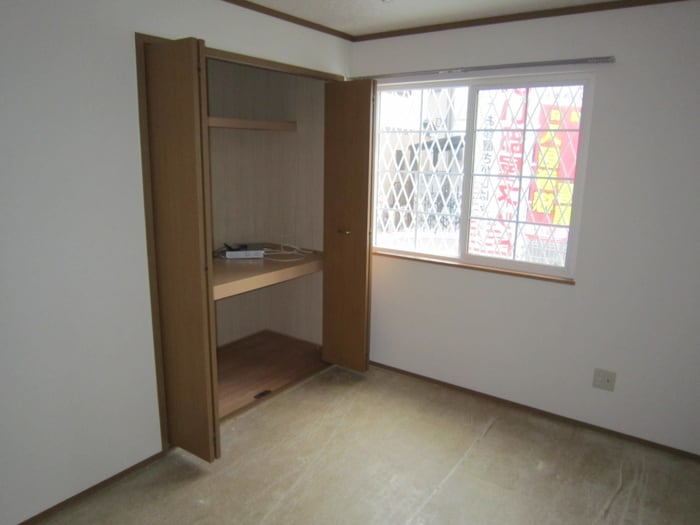 収納 ペニ－レ－ン茨木