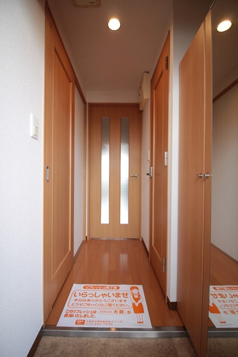 廊下 ブランクレ－ル谷町