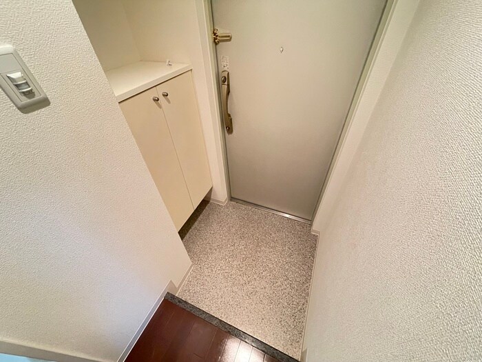玄関 越智ビル
