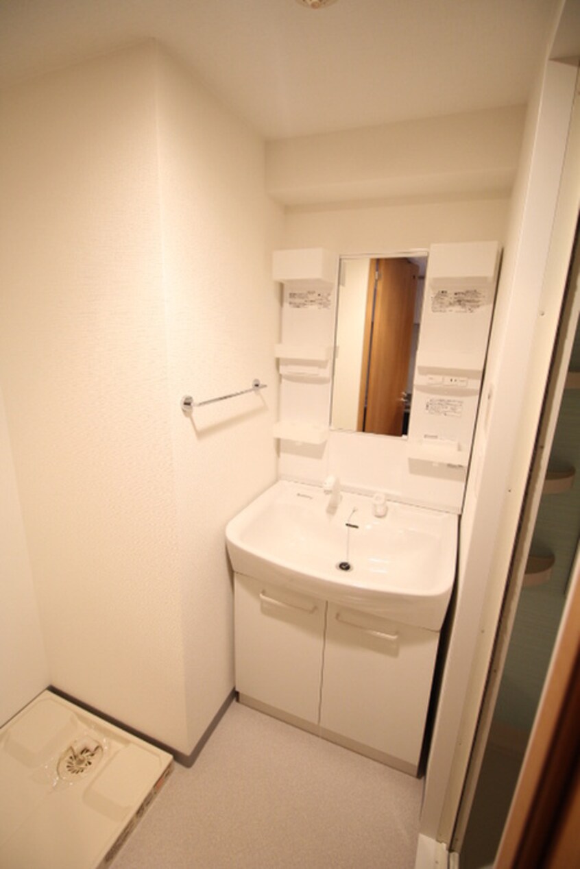 洗面 モンリベルテ箕面