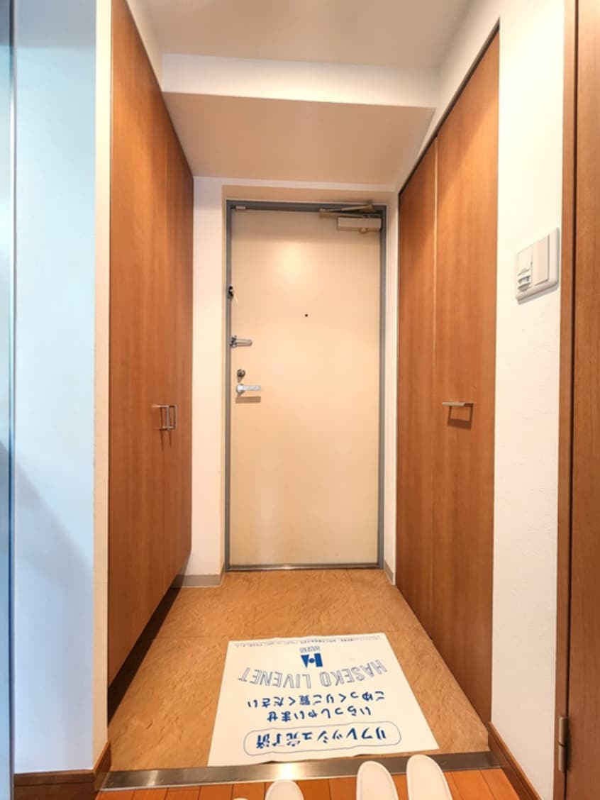 玄関 モンリベルテ箕面