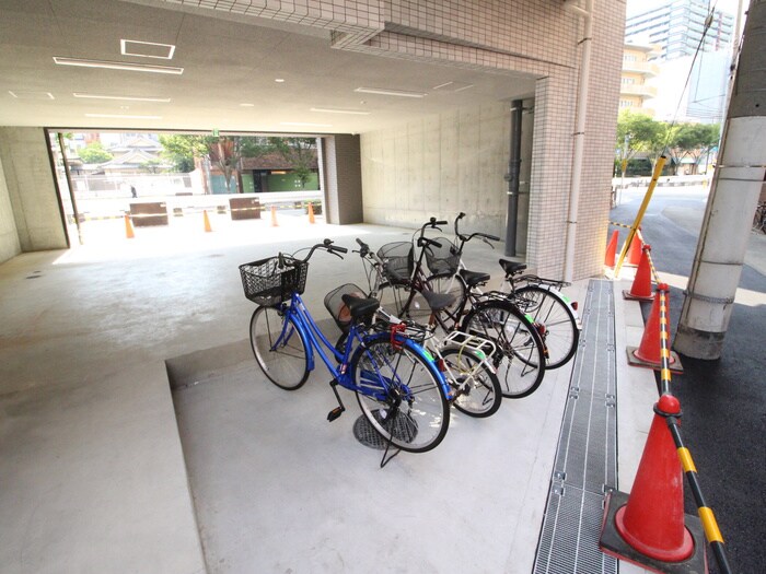 駐輪場 シェリロ神山