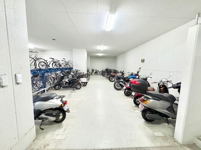 バイク置き場 ピピアめふ２(803)
