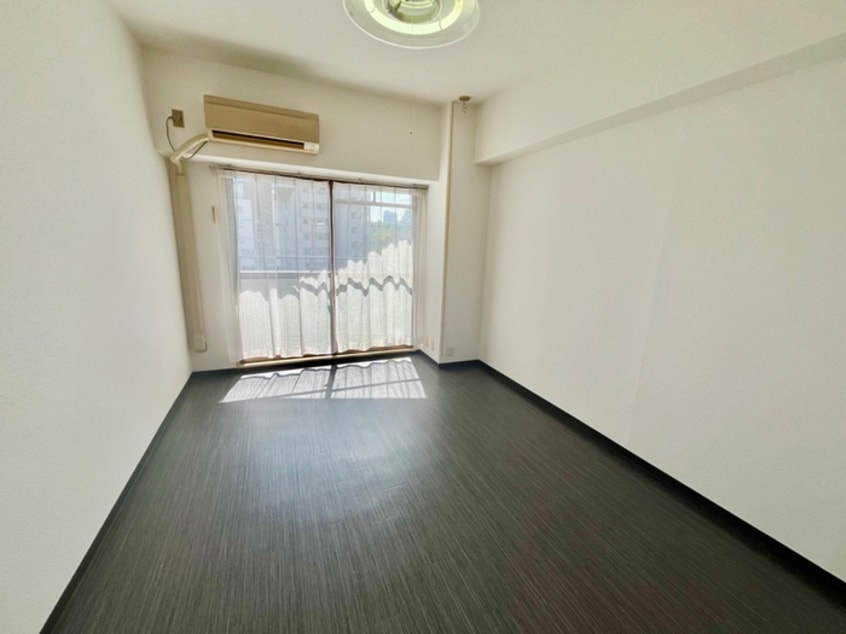 居室 ホワイトチムニ－