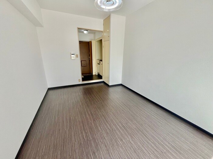 居室 ホワイトチムニ－