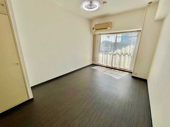 居室 ホワイトチムニ－