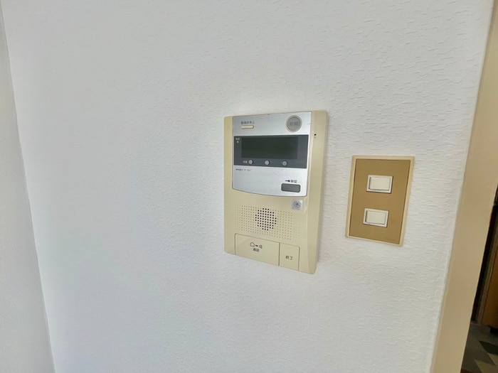 内観写真 ホワイトチムニ－