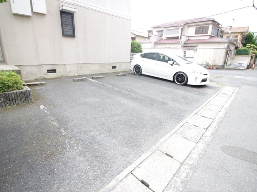 駐車場 セジュ－ル松月