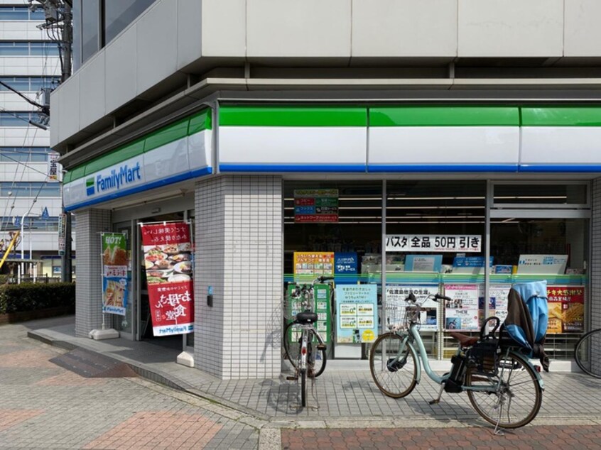 ファミリーマート布施広小路店(コンビニ)まで130m カ－ザ布施