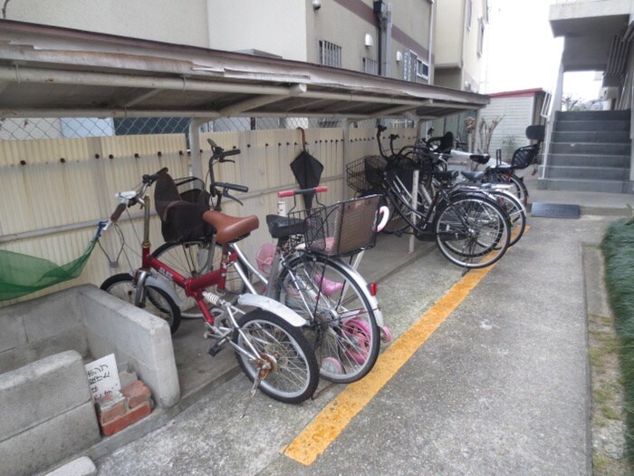 駐輪場 昆陽の里マンションＡ棟