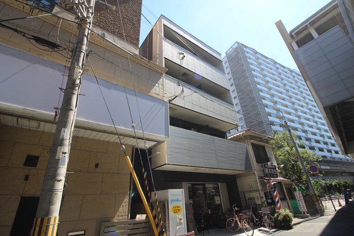 外観写真 スクーデリア東灘