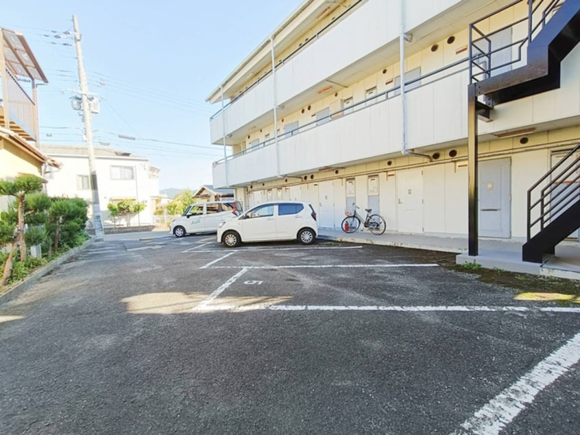 駐車場 グランド－ル新田辺