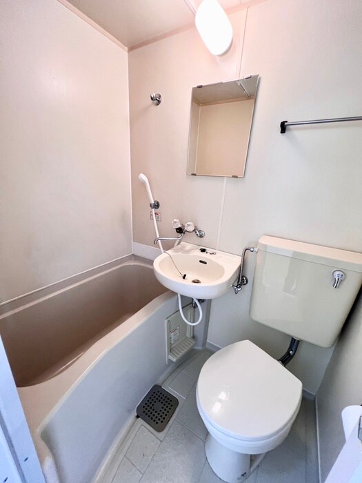 バス／シャワールーム等 サンハイツイシハラ