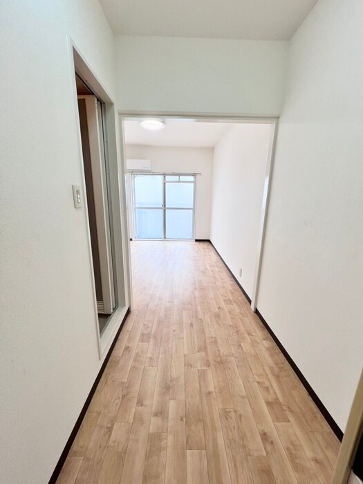 廊下 サンハイツイシハラ