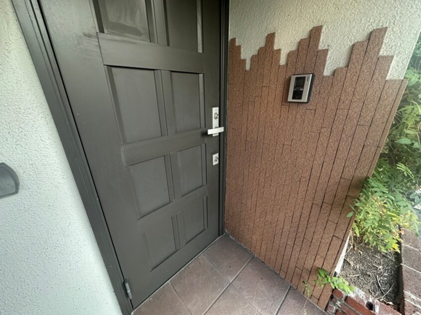 エントランス部分 新甲陽町住宅