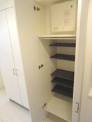 靴箱 ﾃﾞｭｵﾝ新大阪ﾚｼﾞﾃﾞﾝｽ(907)