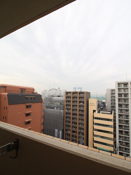 室内からの展望 ニッケノ－ブルハイツ江坂