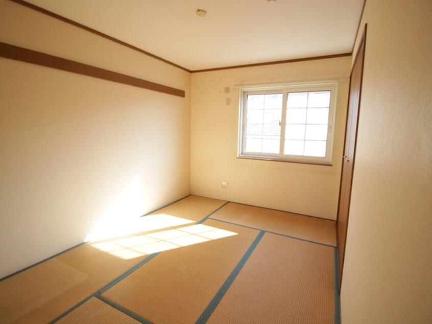 居室 オリーブ長尾