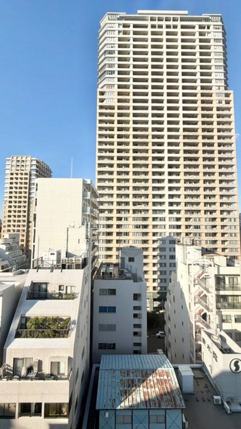 室内からの展望 ﾚｵﾝｺﾝﾌｫｰﾄ大手前ﾗﾄｩｰﾙ（1301）