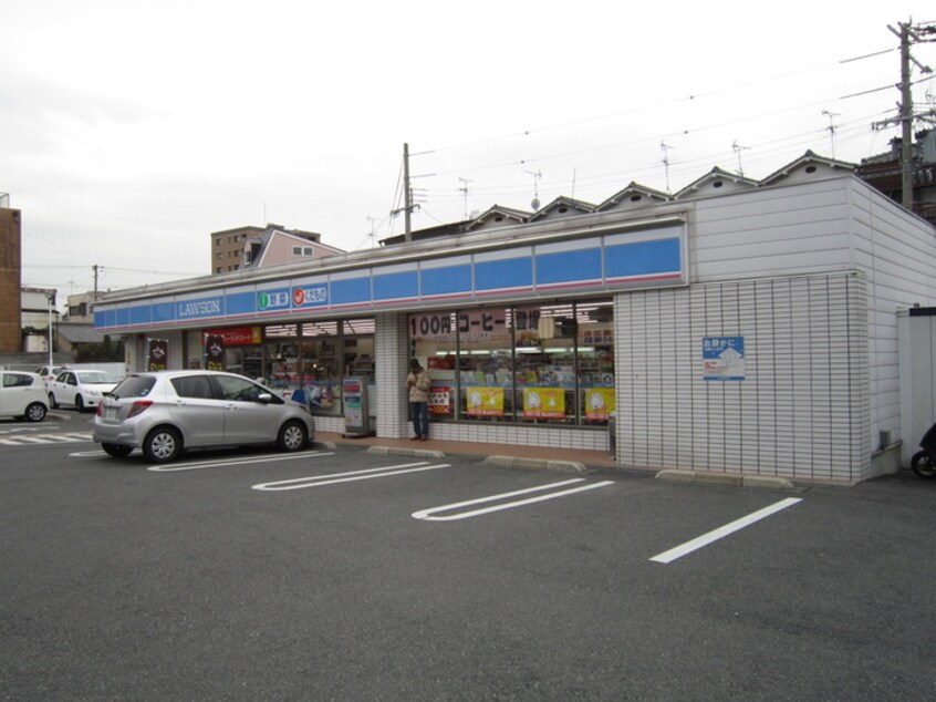 ローソン(コンビニ)まで700m クアトロforユー