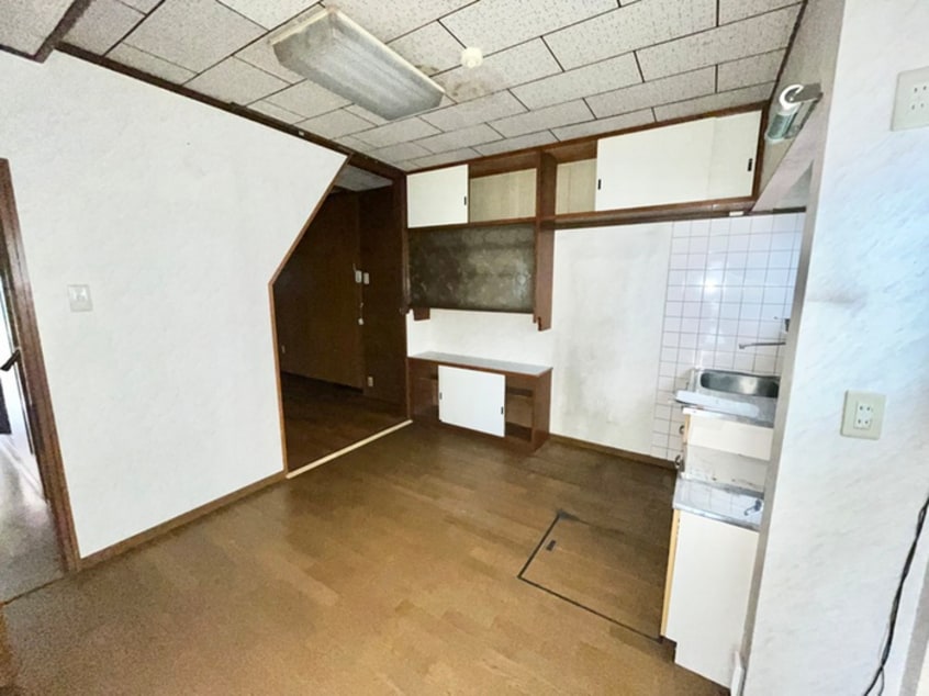 居室 加茂１丁目貸家