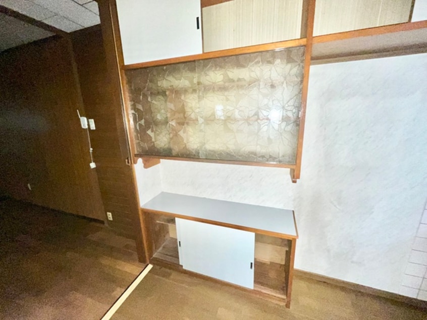 収納 加茂１丁目貸家